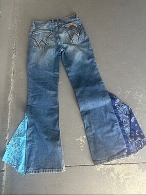 Wrangler Upcycled Patchwork Flare Bell Bottom Jeans, size 5